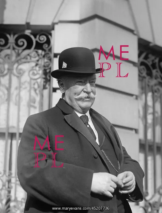 : Ex-President, then Chief Justice Taft, ? : Ex-President, then Chief Justice Taft, ?
