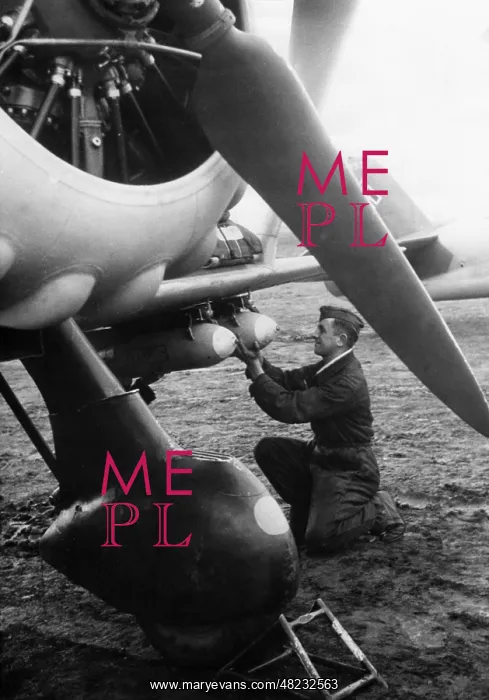 : Examination of the bomb suspension of a dive bomber : Examination of the bomb suspension of a dive bomber