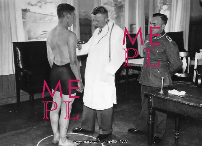 : Examination at the muster in Buxtehude, 1935 : Examination at the muster in Buxtehude, 1935
