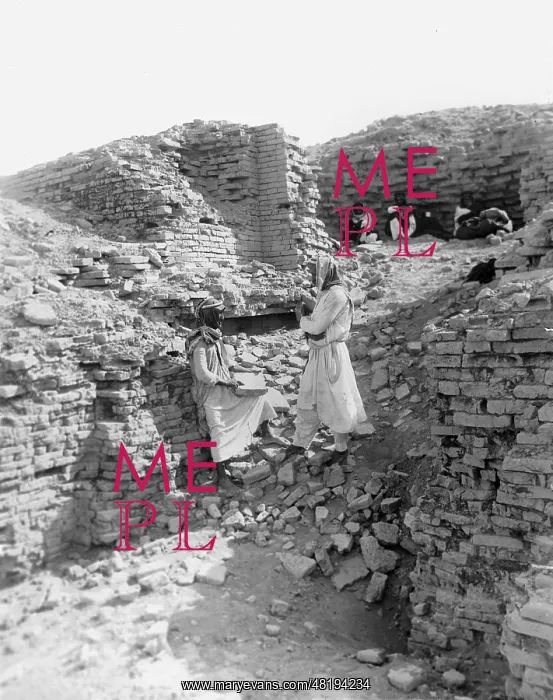 : Excavations in Ur, 1925 : Excavations in Ur, 1925