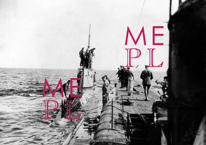 : Exchange of materials between German submarines, 1917 : Exchange of materials between German submarines, 1917