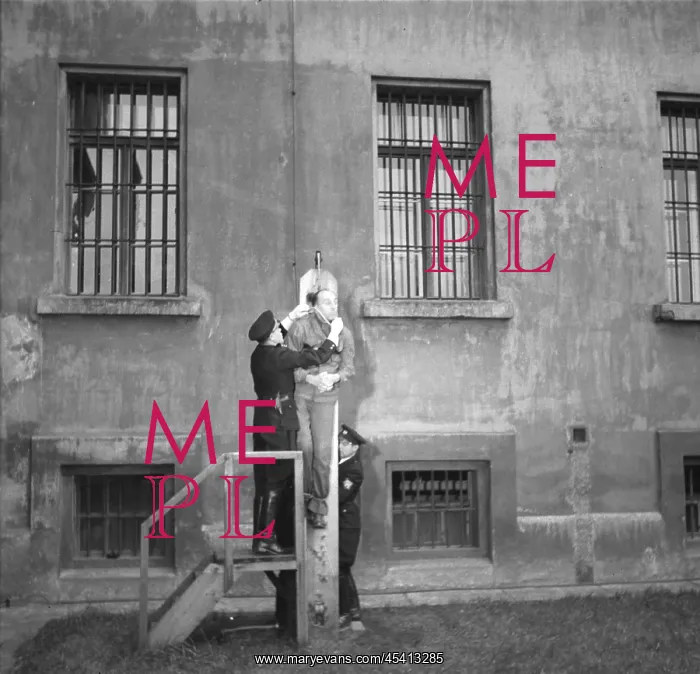  : Execution. Prague October 23rd 1946, public execution of German General