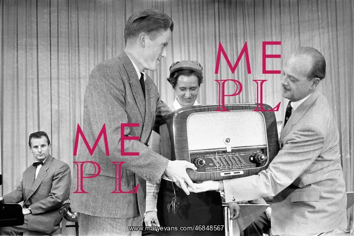 : Exhibition 30 Years of Broadcasting in Vienna : Exhibition 30 Years of Broadcasting in Vienna