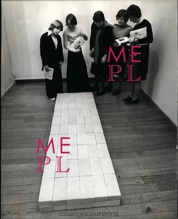 : Exhibition of firebricks by Carl Andre, Tate Gallery, London : Exhibition of firebricks by Carl Andre, Tate Gallery, London