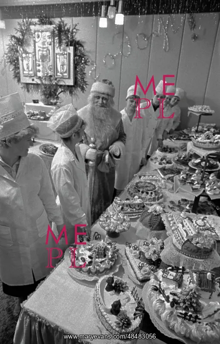 : Exhibition of works by chefs and pastry chefs of Novgorod : Exhibition of works by chefs and pastry chefs of Novgorod