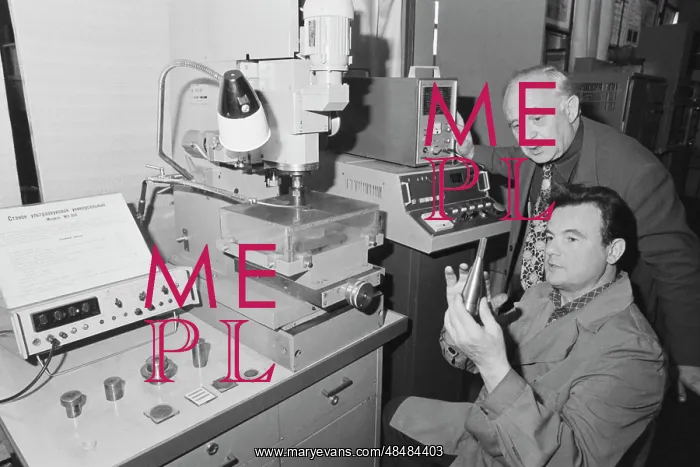 : Experimental Research Institute for Metal Cutting : Experimental Research Institute for Metal Cutting