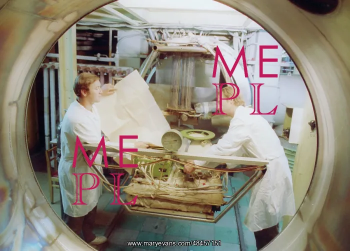 : Experimental testing of vacuum system, 1991 : Experimental testing of vacuum system, 1991