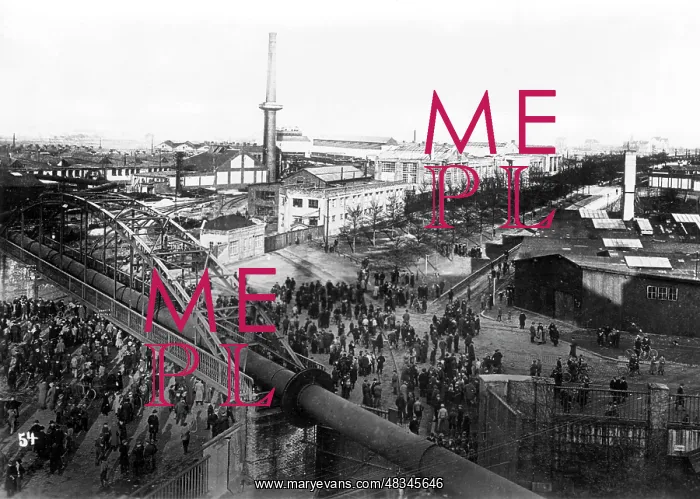 : Expulsion of workers of Rheinmetall AG in Duesseldorf, 1923 : Expulsion of workers of Rheinmetall AG in Duesseldorf, 1923