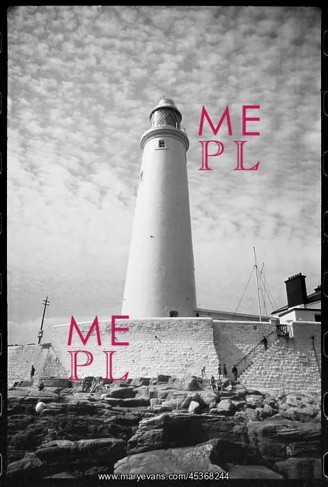 : Exterior view of the 19th century lighthouse : Exterior view of the 19th century lighthouse