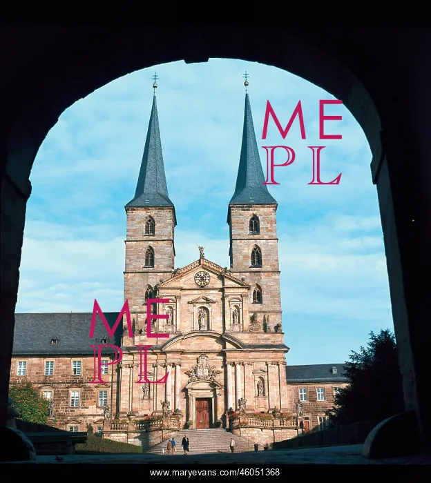 : Exterior view of the minster : Exterior view of the minster