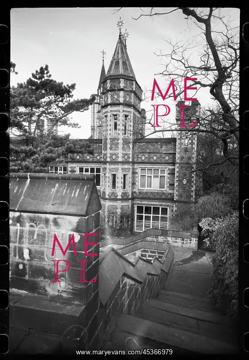 : An exterior view of Saltwell Tower, showing the : An exterior view of Saltwell Tower, showing the