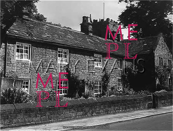 : EYAM PLAGUE COTTAGES : EYAM PLAGUE COTTAGES
