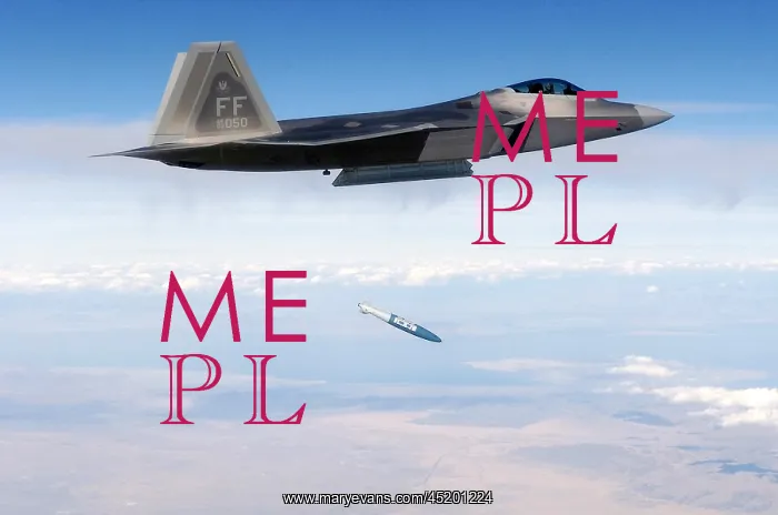 : F-22 Raptor releases a 1 000-pound over ? : F-22 Raptor releases a 1 000-pound over ?