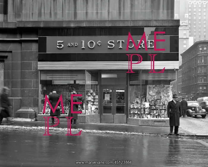 : Facade of M.H. Lamston 5 and 10 Cent Stores 45th : Facade of M.H. Lamston 5 and 10 Cent Stores 45th