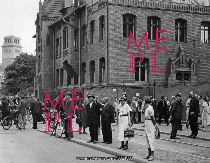: Factory closure at AEG in Berlin, 1935 : Factory closure at AEG in Berlin, 1935