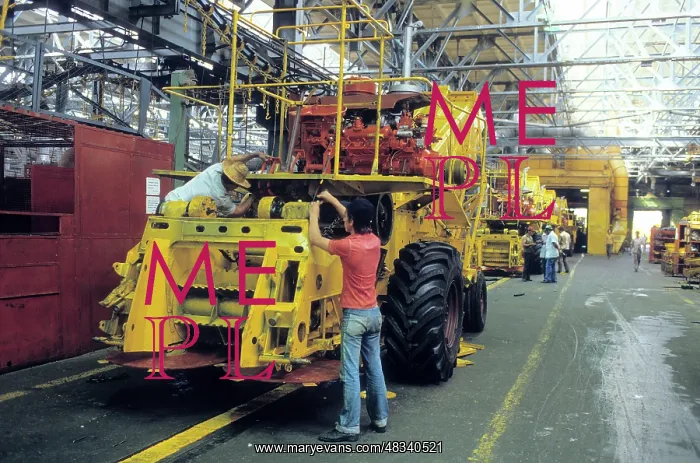 : Factory in Cuba, 1983 : Factory in Cuba, 1983