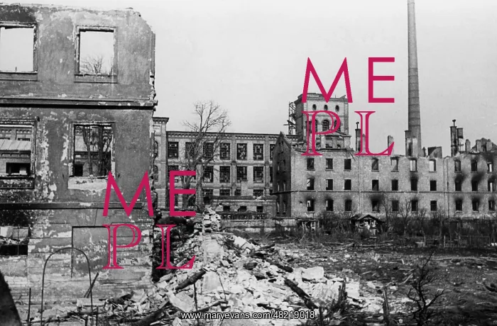 : A factory destroyed by airstrikes in Augsburg : A factory destroyed by airstrikes in Augsburg