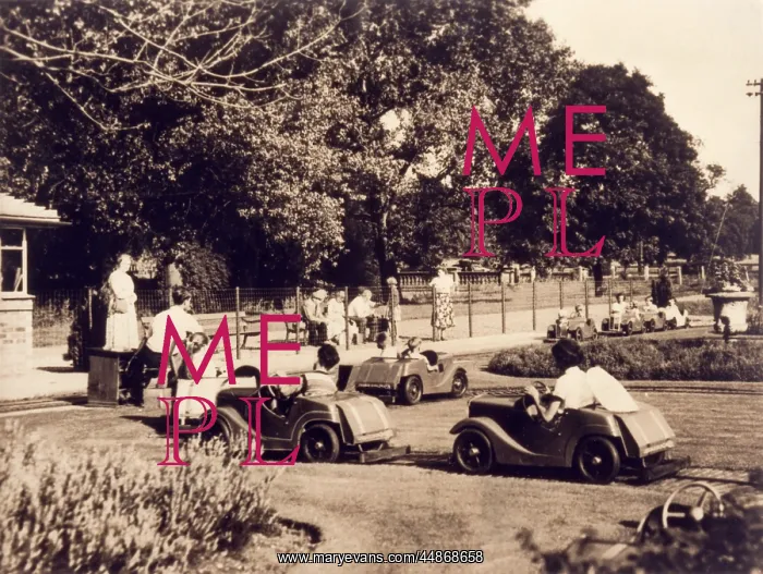  : FAIR / CAR RIDE, KETTERING