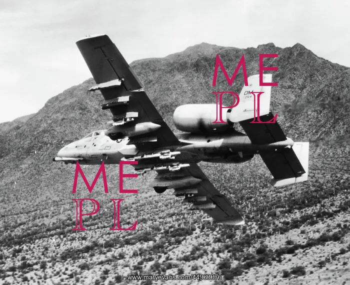 : Fairchild A-10 Thunderbolt II / 2 : Fairchild A-10 Thunderbolt II / 2