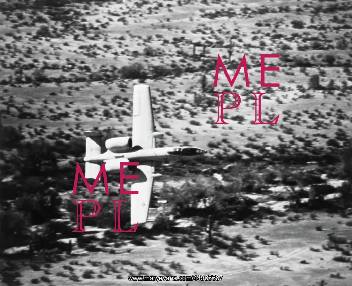 : Fairchild A-10 Thunderbolt II / 2 : Fairchild A-10 Thunderbolt II / 2