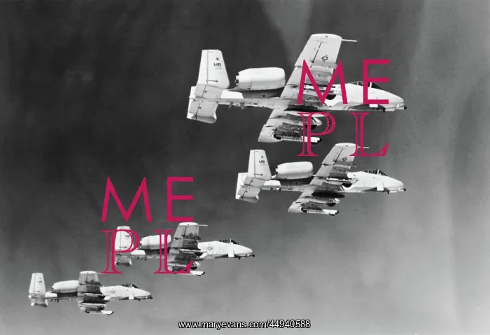 : Fairchild A-10 Thunderbolt II / 2 : Fairchild A-10 Thunderbolt II / 2