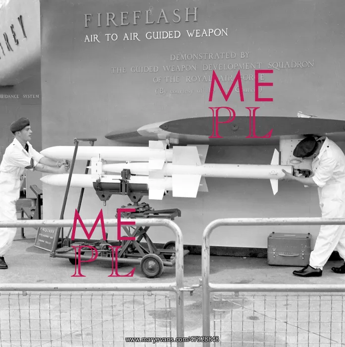 : Fairey Fireflash Air-Air-Missile : Fairey Fireflash Air-Air-Missile