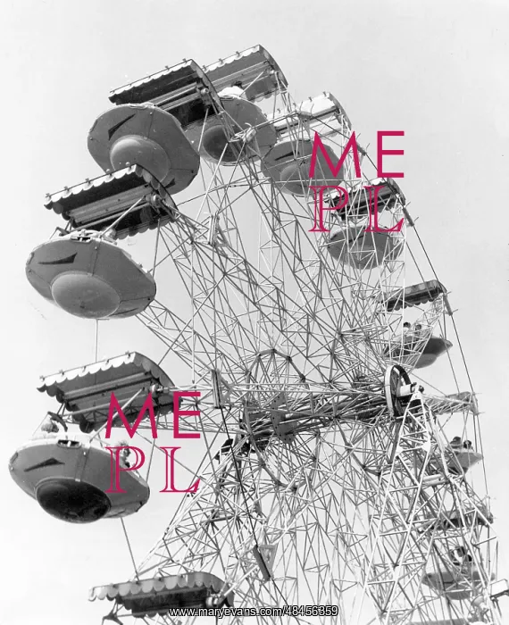  : FAIRGROUND BIG WHEEL