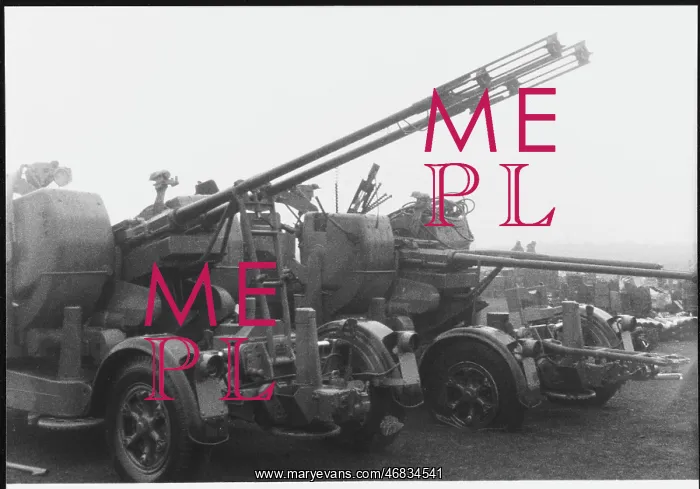 : FALKLANDS / CANNONS : FALKLANDS / CANNONS