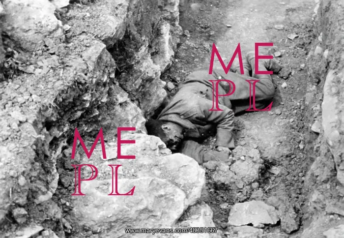 : Fallen French soldier, 1940 : Fallen French soldier, 1940
