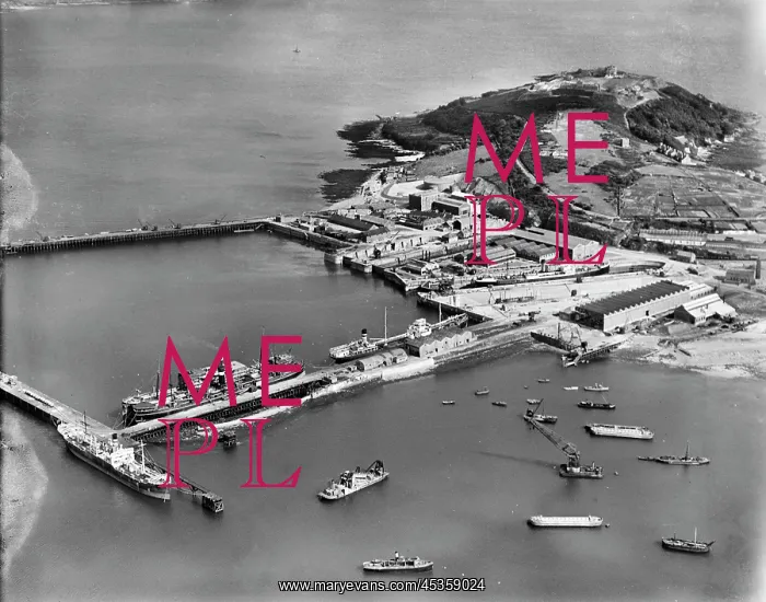: Falmouth, Cornwall. Falmouth Docks and Pendennis Castle from the north-west : Falmouth, Cornwall. Falmouth Docks and Pendennis Castle from the north-west