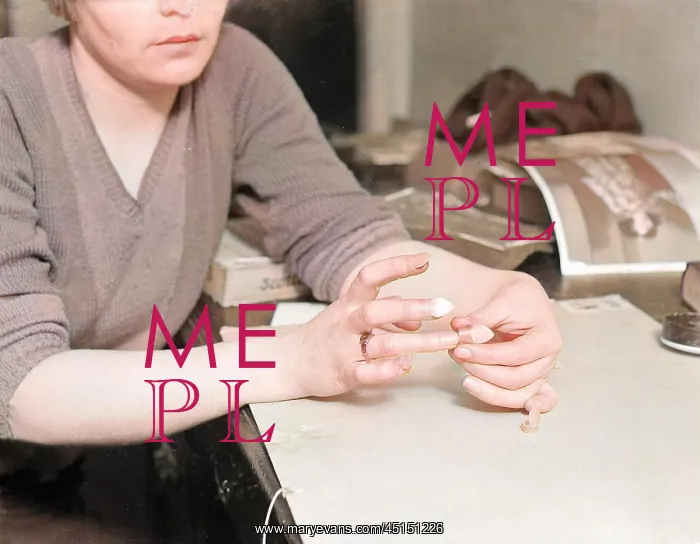: FALSE NAILS! : FALSE NAILS!