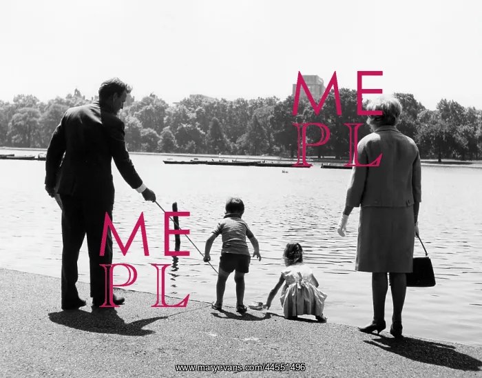: FAMILY DAY OUT : FAMILY DAY OUT