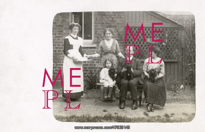 : Family with three dogs and a servant : Family with three dogs and a servant