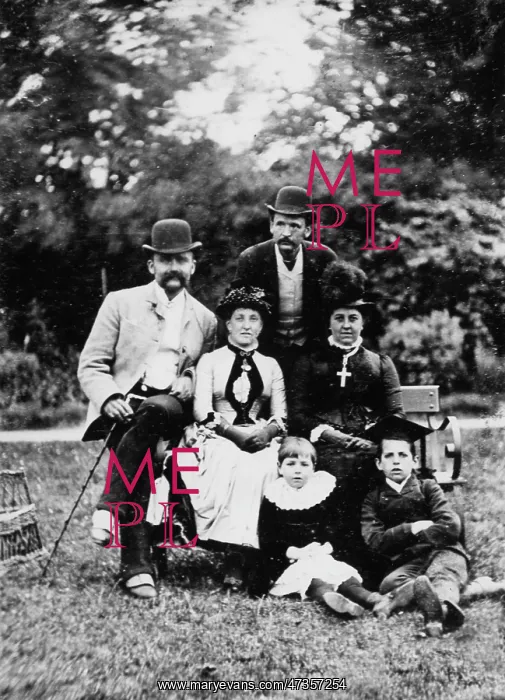  : FAMILY GROUP C1880