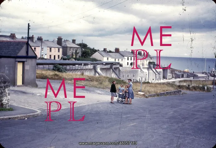 : Family on holiday in Cornwall : Family on holiday in Cornwall