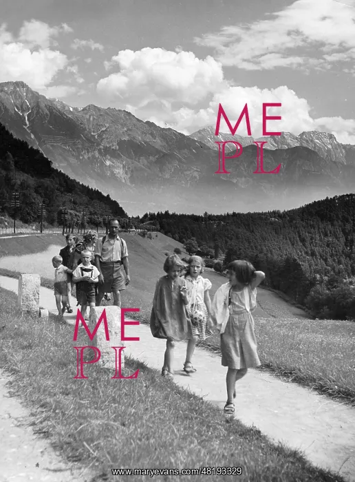 : Family outing, 1930's : Family outing, 1930's