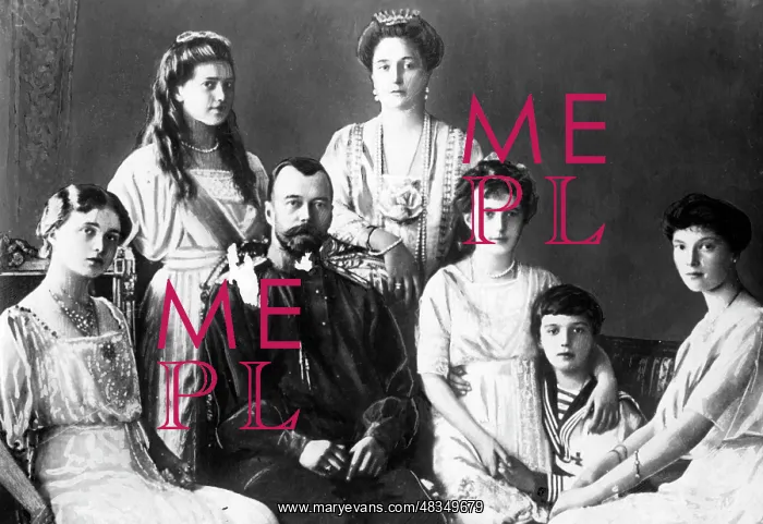  : Family photo of the Romanovs, ca. 1913