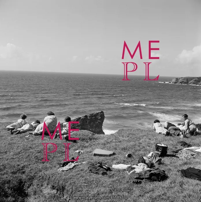 : Family picnic on a cliff : Family picnic on a cliff