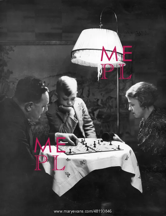 : A family when playing, 1934 : A family when playing, 1934