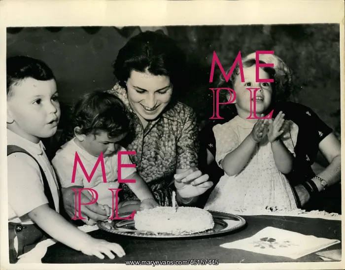 : Famous People's Families : Famous People's Families