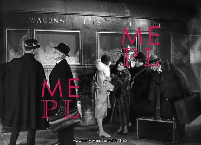 : Farewell scene at the train station in the 1920s : Farewell scene at the train station in the 1920s