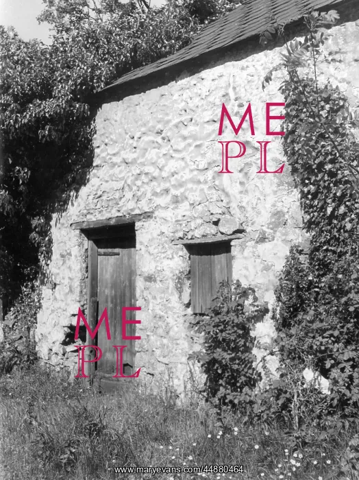 : FARM OUTBUILDING : FARM OUTBUILDING