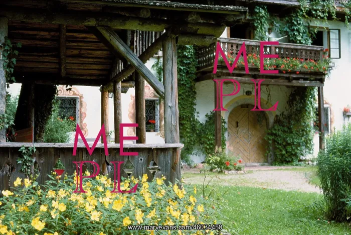  : Farmhouse. The picture shows a farmhouse in Furberg near the Wolfgangsee