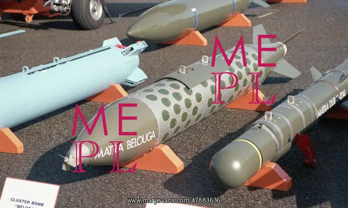  : Farnborough 92 - Alpha-Jet weapons