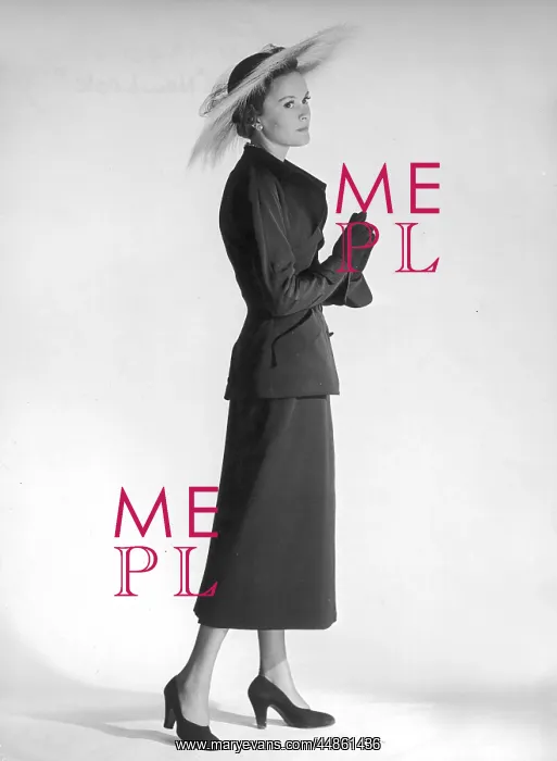  : FASHION 1940S