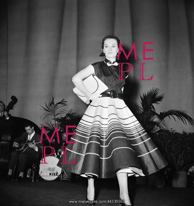 : Fashion show, the 70's : Fashion show, the 70's