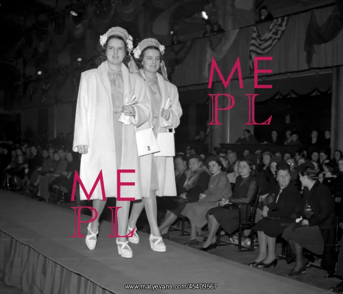 : Fashion show - model - cat walk : Fashion show - model - cat walk
