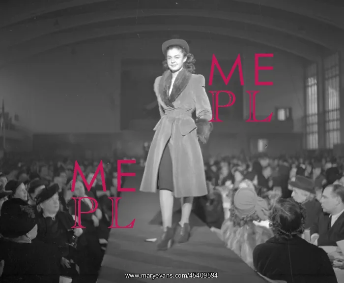 : Fashion show - model - cat walk : Fashion show - model - cat walk