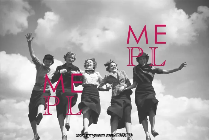 : Five fashion models holding hands and walking in : Five fashion models holding hands and walking in