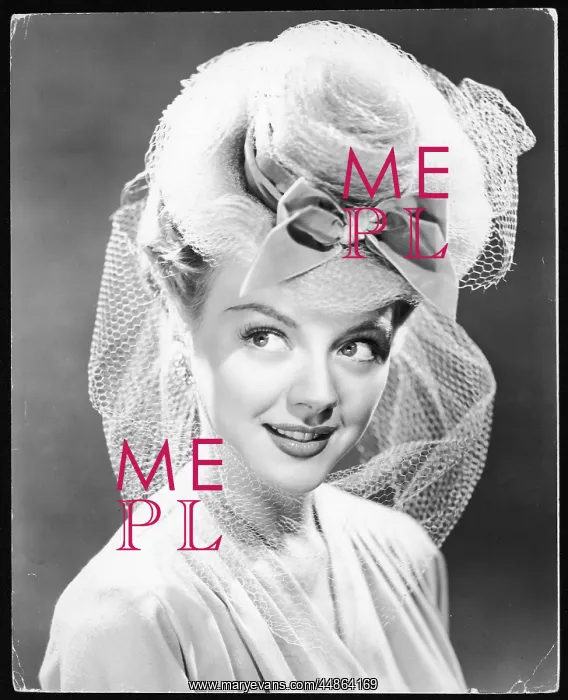 : FASHIONABLE 1940S HAT : FASHIONABLE 1940S HAT